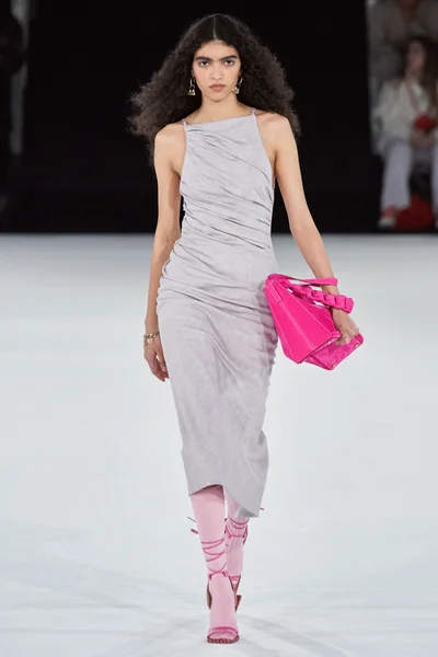 Look 44